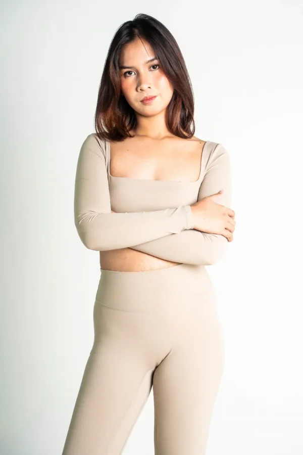 Warrior_Two_Scrunch_Leggings_Nude_Front_2_Fourmph